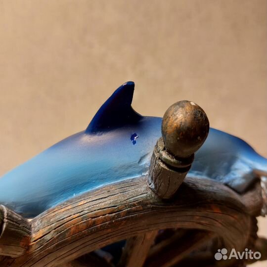 Статуэтка дельфины