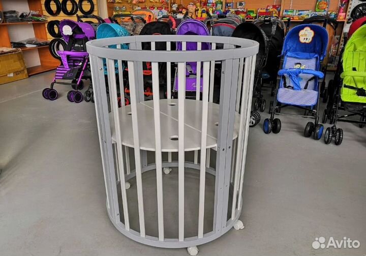 Детская кроватка