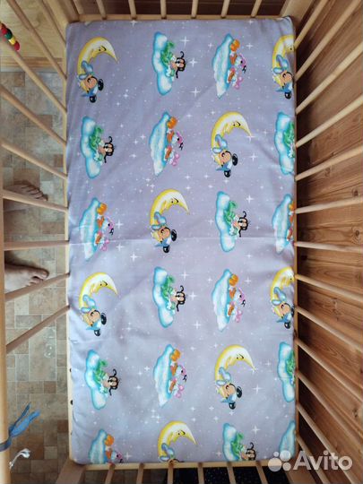 Детская кровать-качалка Женечка с маятником