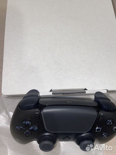 Джостик на ps5 новый