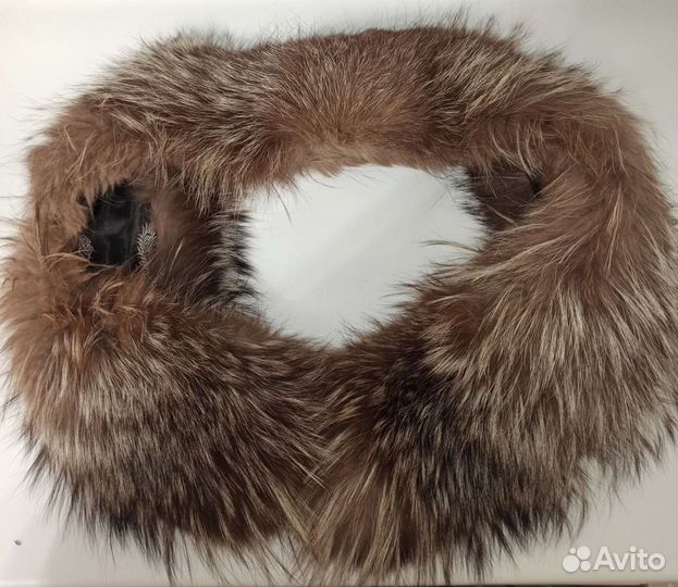 Меховой воротник чернобурка