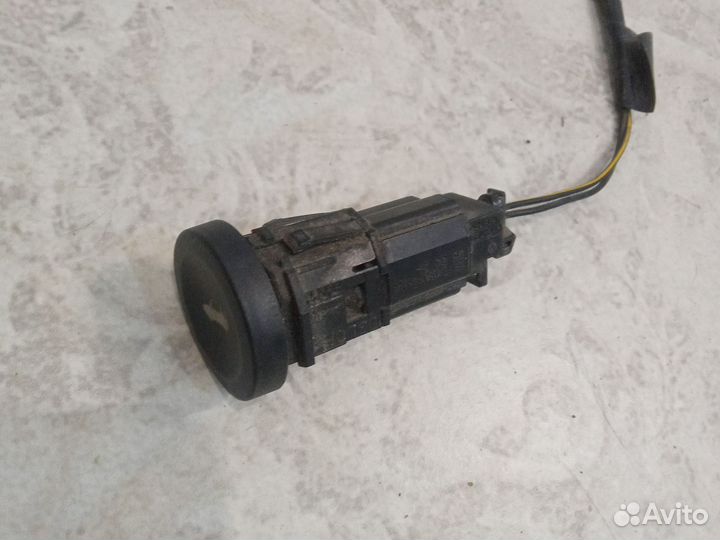 Кнопка открывания багажника на ford fusion