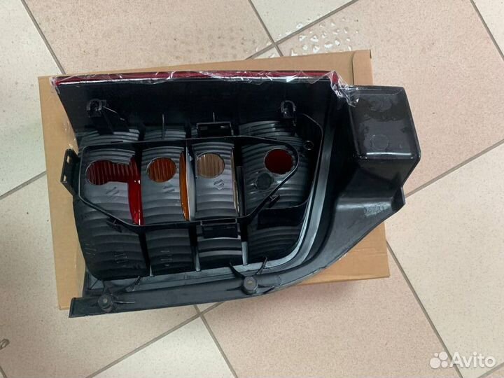 Фонарь задний правый VW transporter T5