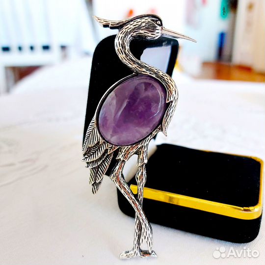 Брошь с аметистом натуральным Журавль Премиум клас