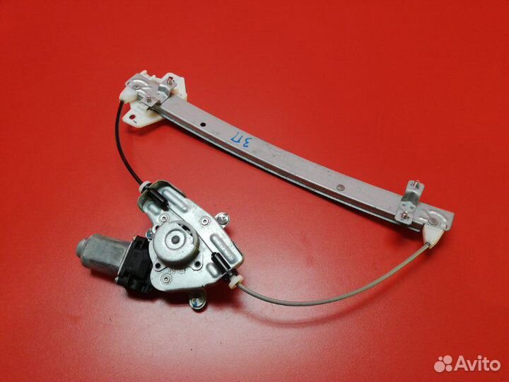Стеклоподъемник задний правый Hyundai Solaris RB