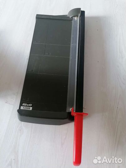 Резак для бумаги сабельный