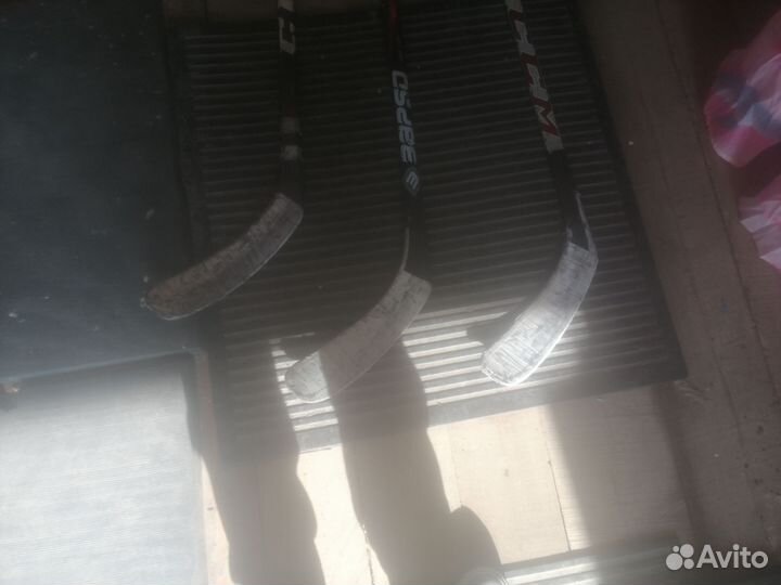 Продам хоккейные клюшки