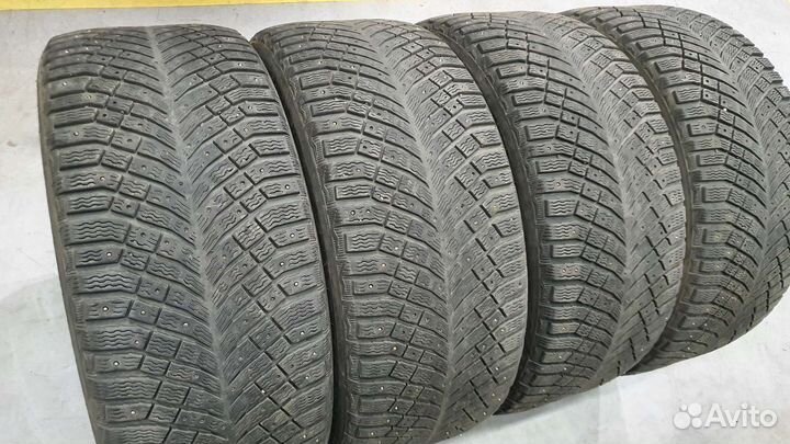 Michelin X-Ice North 4 SUV 285/40 R22 110T