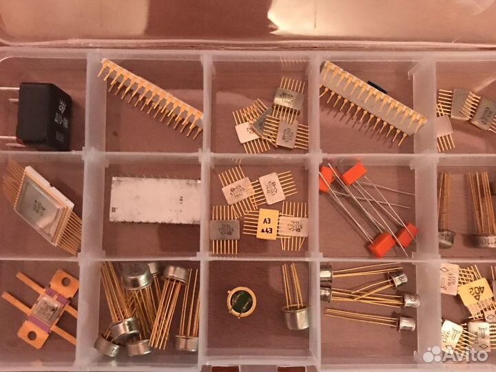 Микросхемы, разьёмы радиоэлементы