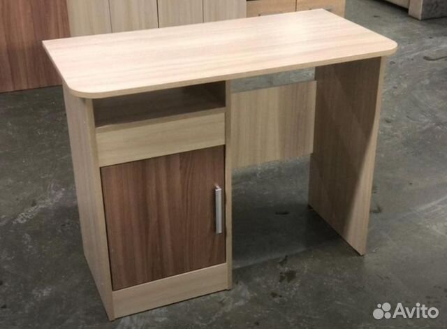 Стол компьютерный