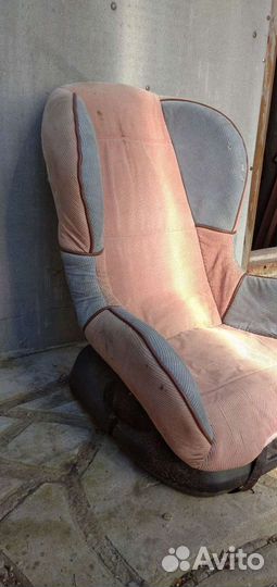 Детское авто кресло от 0 до 4х лет