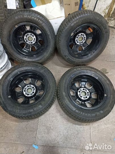 Зимние колеса Toyota 215/65 R16 Michelin как новые