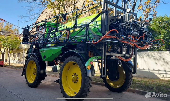 Самоходный опрыскиватель Bernardin Galaxy 3500