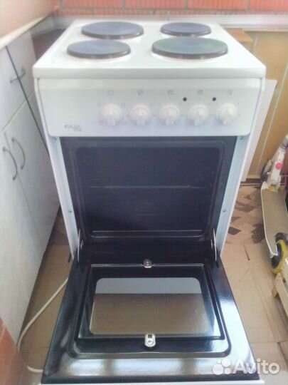 Плитаа электрическая новая LADA Nova