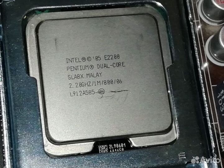 Материнская плата с процессором. P5G41T - M LX2/GB