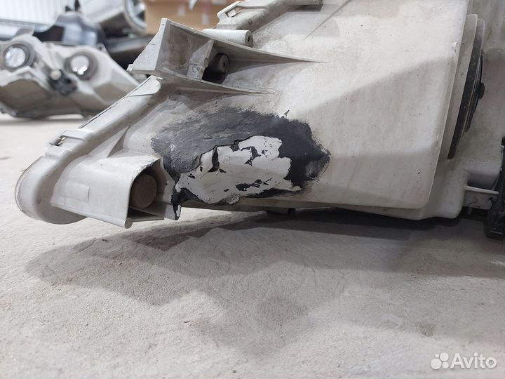 Toyota Camry V40 Фара передняя правая галоген Рест