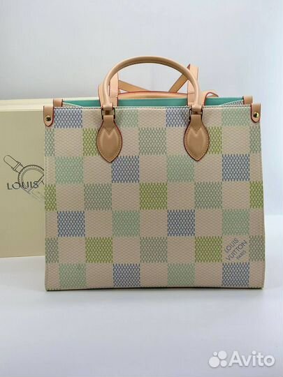 Сумка Louis Vuitton