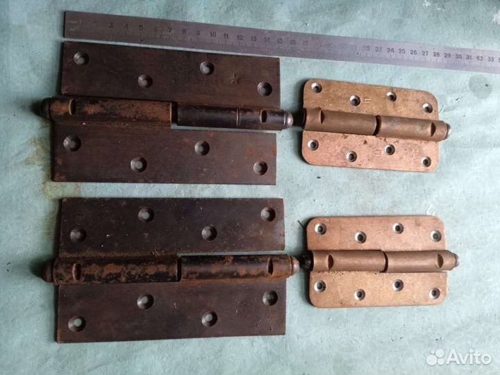 Петли для дверей