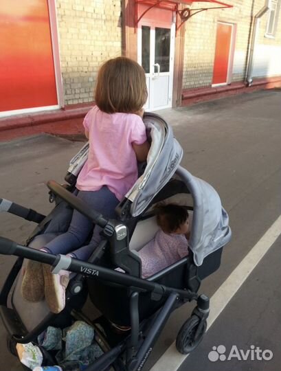 Коляска для двойни и погодок
