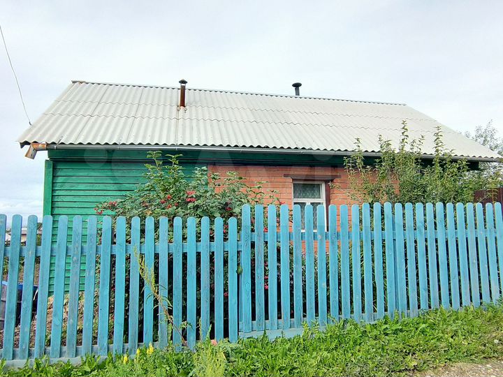 Дом 48 м² на участке 8 сот.