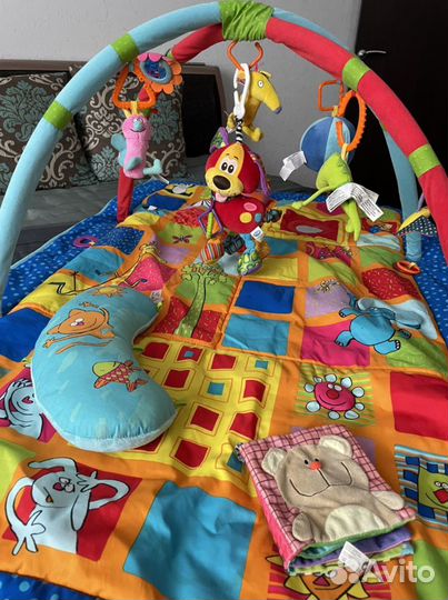 Развивающий коврик
