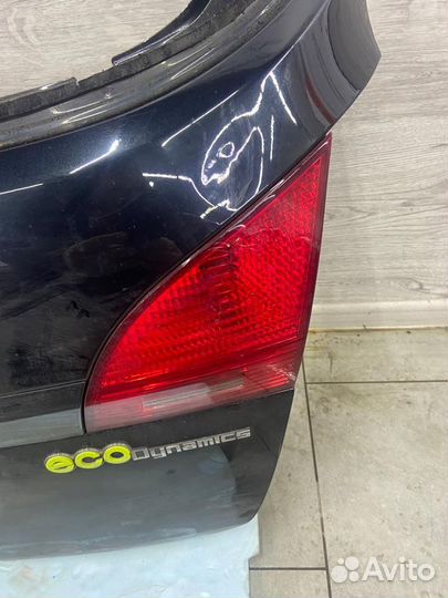 Крышка багажника kia venga в сборе без стекла