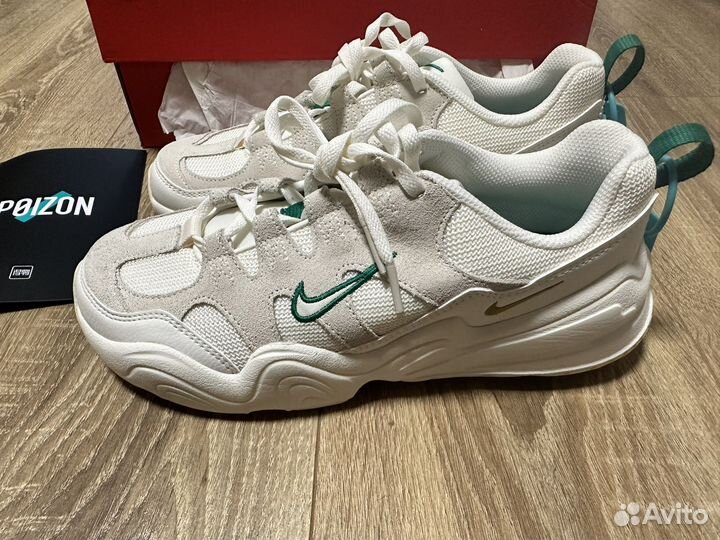 Кроссовки Nike Tech Hera Pale Ivory Sail 39Eu