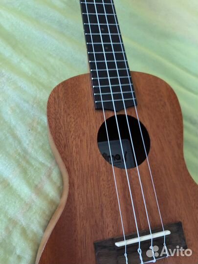 Укулеле Концерт UMA UK-03C с чехлом