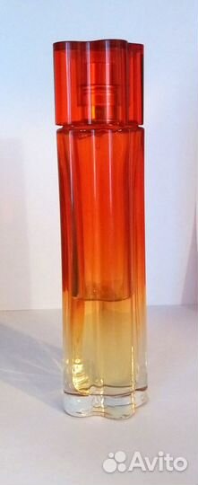 White Linen EL / Liberte Cacharel / Adam Levine