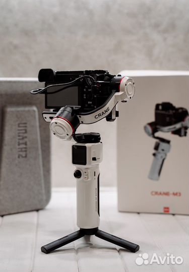 Стабилизатор для съемки Zhiyun Crane M3