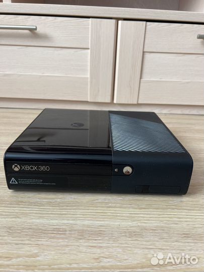 Xbox 360 E