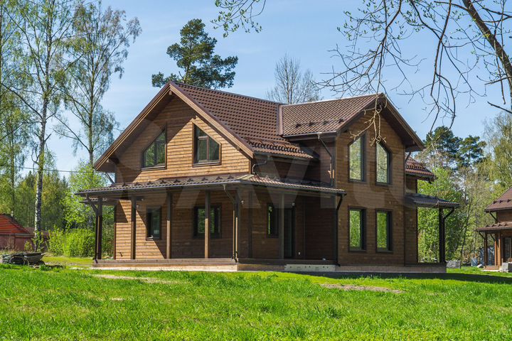 Коттедж 176 м² на участке 25 сот.