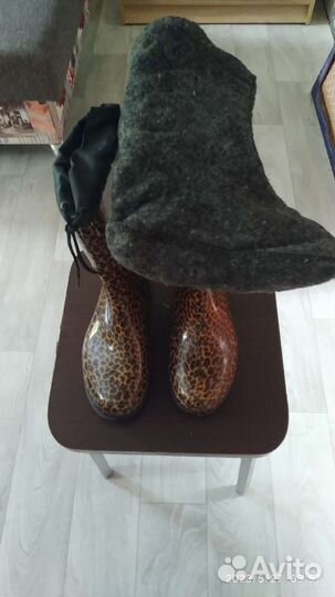 Резиновые сапоги