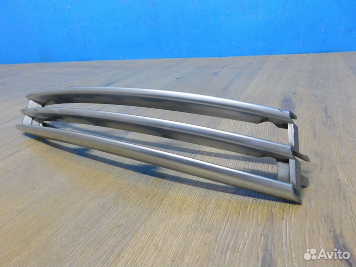 Решетка в бампер правая Land Rover Range Rover 13-22