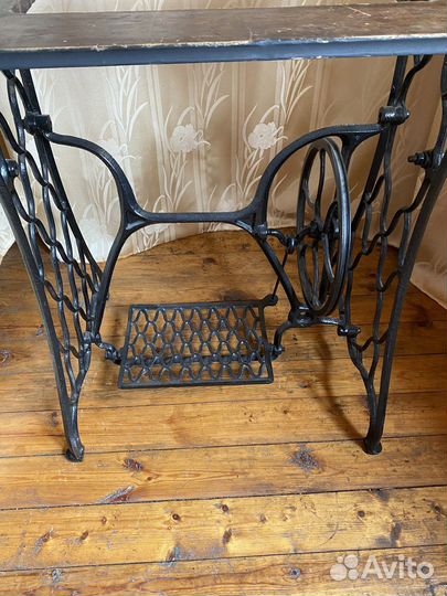 Станина от швейной машинки