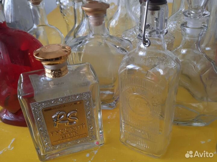 Графины и бутылки