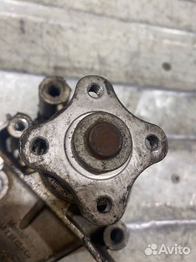 Помпа термостата Hyundai Elantra XD G4ED 1 2005