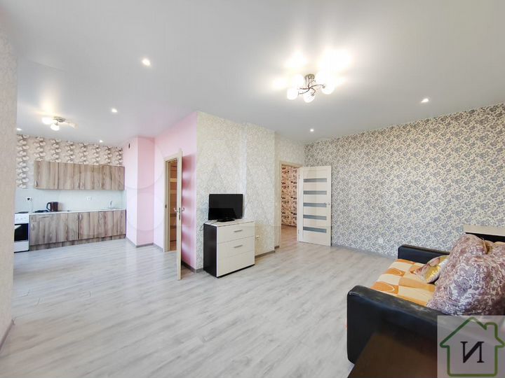 2-к. квартира, 70 м², 14/17 эт.