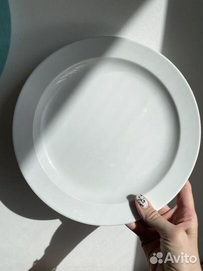 Большая тарелка блюдо ресторанная