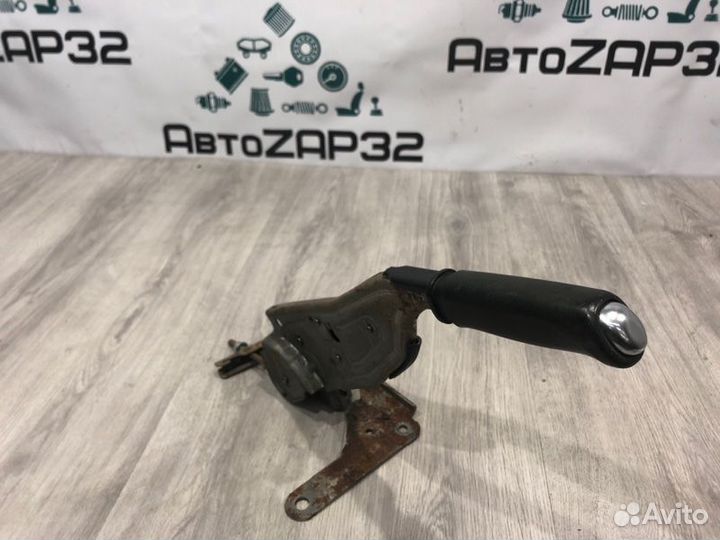 Рычаг ручного тормоза Renault Megane 3 K4M838 2012
