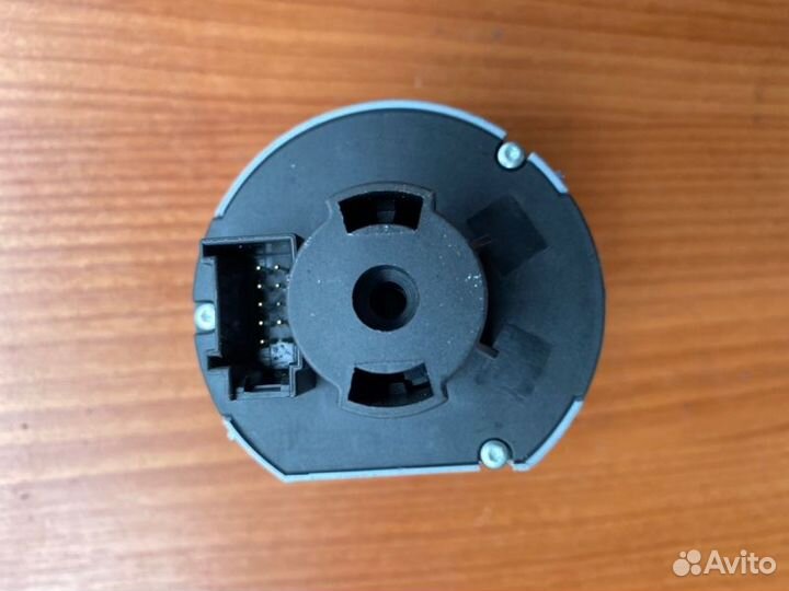 Переключатель света Skoda Octavia A5 BUD 2009