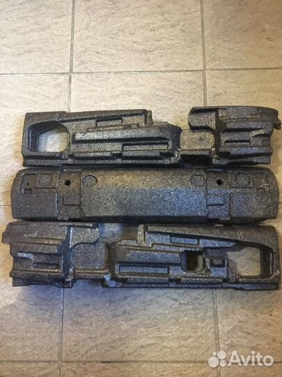 Абсорбер бампера переднего Mercedes W211