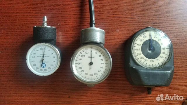 Монометр механический