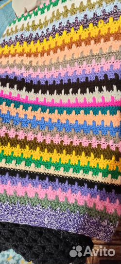 Плед вязаный ручной работы
