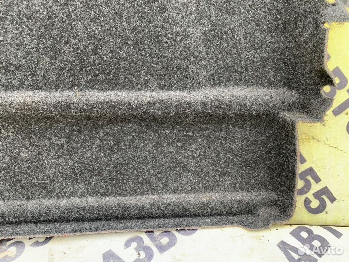 Обшивка багажника правая VW Polo