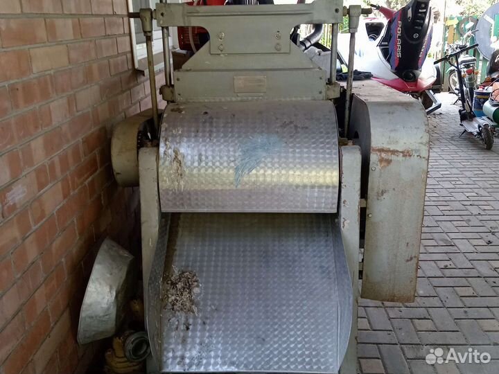 Машина станок для удаления косточки из плодов