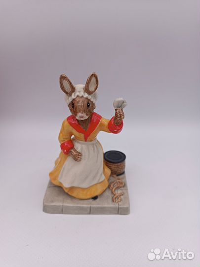 Фигура Royal Doulton Bunnykins. 2003 г. 12 см, Жен