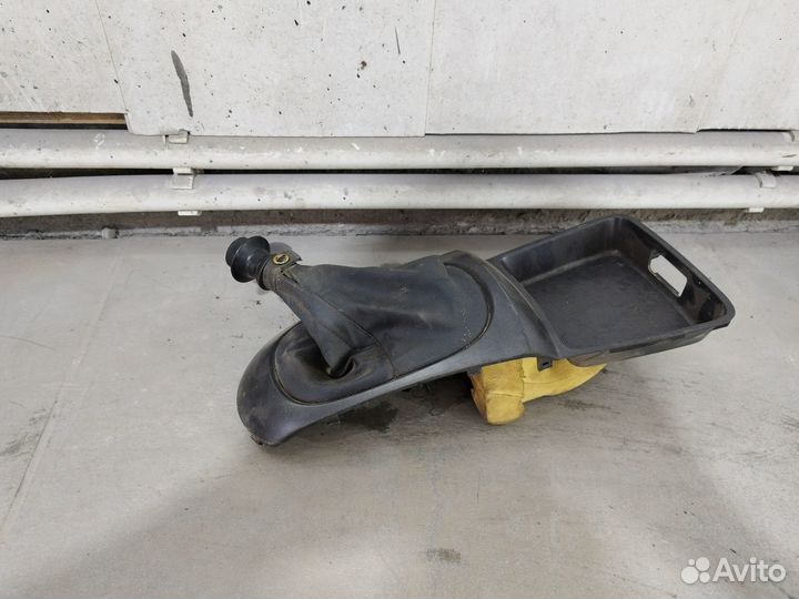 Накладка на кулису Kia Rio 2