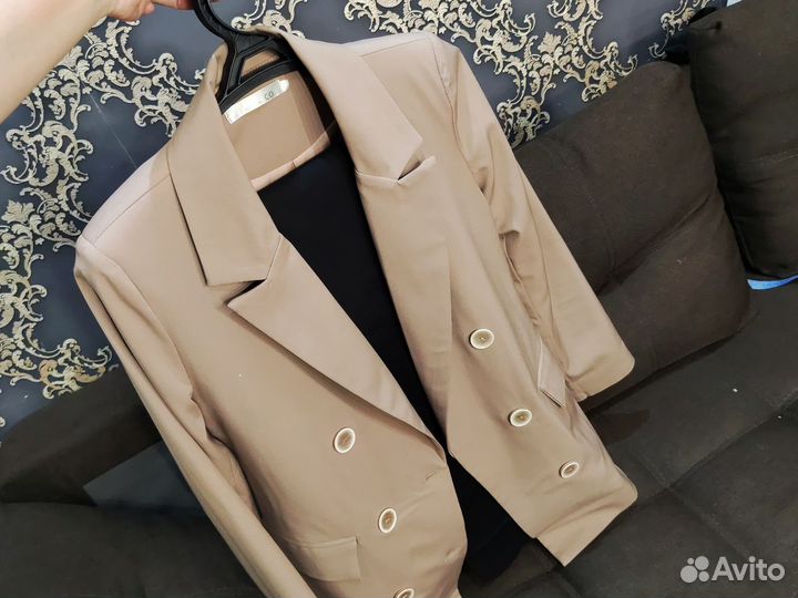 Пиджак и брюки 42-44 р