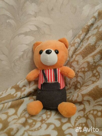 Игрушки пингвин, коровка, медвежонок